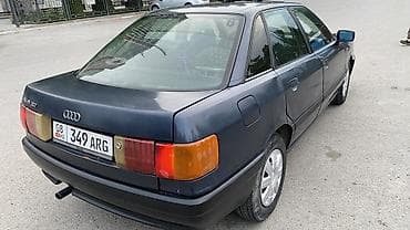 Audi: Audi 80: 1989 г., 1.8 л, Механика, Бензин, Седан — 5