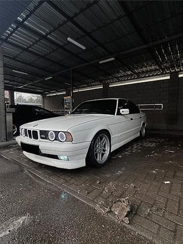 выхлоп е34: BMW 5 series: 1992 г., 2.8 л, Механика, Седан — 1