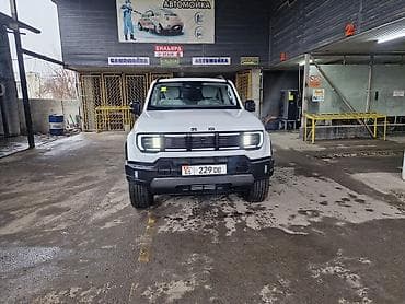 bmw x5 e70: Электрический внедорожник (белый, 5‑дверный) Кузов и дизайн: - — 6