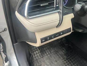 Toyota: Toyota Camry: 2018 г., 2.5 л, Автомат, Гибрид, Седан — 2