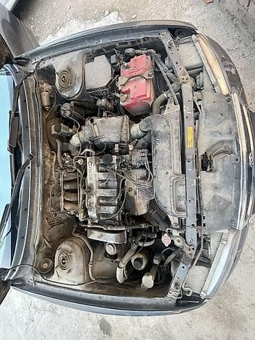626: Mazda 626: 1995 г., 2 л, Механика, Бензин, Хэтчбэк — 8