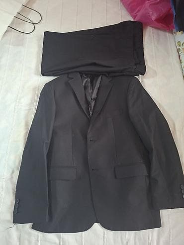 Классический мужской костюм-двойка, черный. 10-12 Состав: - Пиджак на