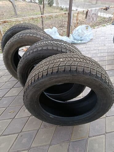 шина на ниве: Шины 275 / 50 / R 20, Зима, Б/у, Комплект, Внедорожные (АТ/МТ), Япония, Bridgestone — 2