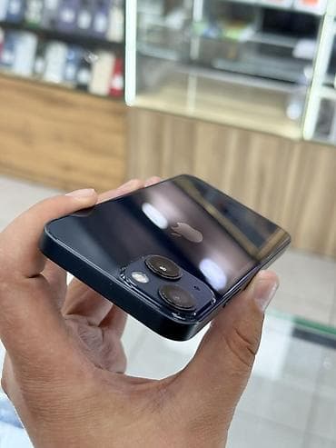 12: IPhone 13 mini, Б/у, 128 ГБ, Midnight, Защитное стекло, 85 % — 3