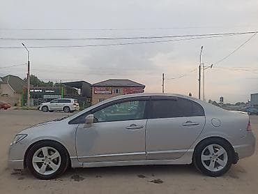 Продажа авто: Honda Civic: 2006 г., Седан — 3