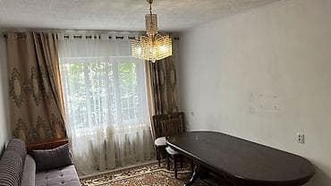 квартира в улан 2: Срочно продаю 2ком кв район гостиница 27дом 1этаж Планировка: - — 6