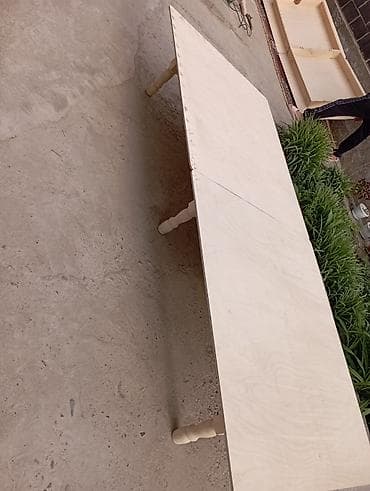 Үй жана бакча: Бүктөмө кошумча коюлган үстөл, Жаңы, Жыгач, түсү - Саргыч боз — 1