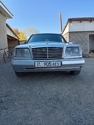 cl class: Mercedes-Benz W124: 1993 г., 2.2 л, Ручные, Бензин, Седан — 4