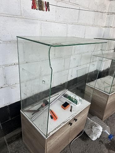 витрина для магазина купить: Витрина Для ювелирных изделий и бижутерии, С подсветкой, 125 см * 85 см * 42 см — 2