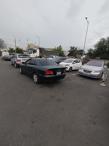 е34 4 4: Mitsubishi Galant: 2001 г., Автомат, Бензин, Седан — 5