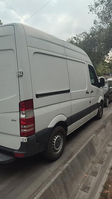 спринтер низкий крыша: Mercedes-Benz Sprinter (короткая база, /высокая крыша), белый фургон — 6