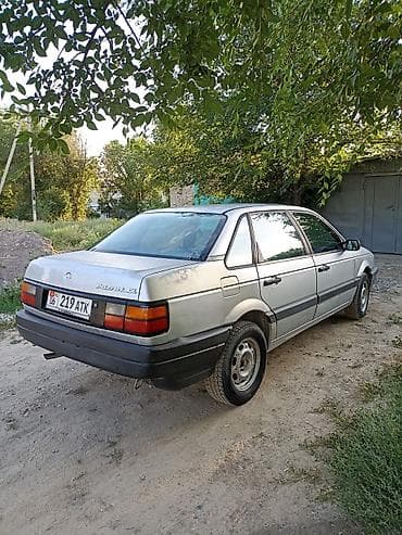 Транспорт: Volkswagen Passat: 1989 г., 1.8 л, Механика, Бензин, Седан — 6