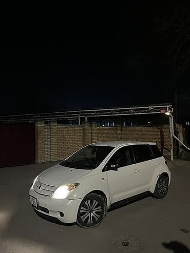 taiota carolla: Toyota Ist: 2002 г., Автомат, Бензин, Хэтчбэк — 1