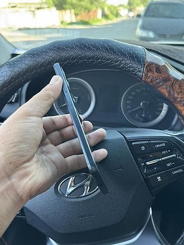 honor x8: Redmi, Redmi Note 12, Б/у, 128 ГБ, цвет - Черный, 2 SIM — 3