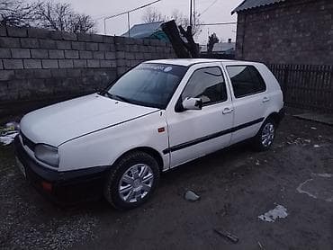 Volkswagen: Volkswagen Golf: 1993 г., 1.8 л, Механика, Бензин, Хэтчбэк — 10