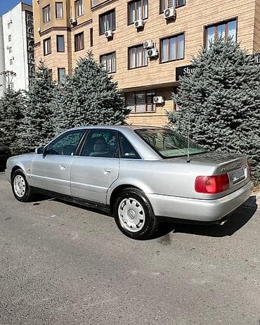 срочно ауди: Audi A6: 1995 г., 2.6 л, Механика, Бензин, Седан — 3