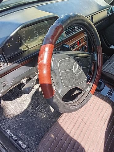 фото мерседес 124 волчок: Mercedes-Benz W124: 1993 г., 2 л, Механика, Дизель, Универсал — 6
