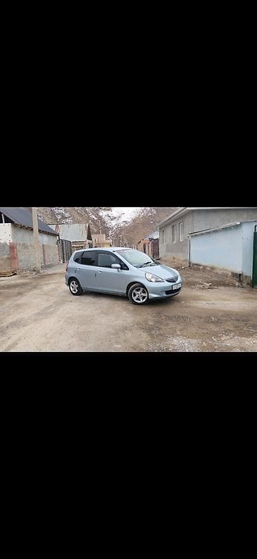 mazda 6 2008: Honda Fit: 2002 г., 1.3 л, Автомат, Бензин, Хэтчбэк — 10