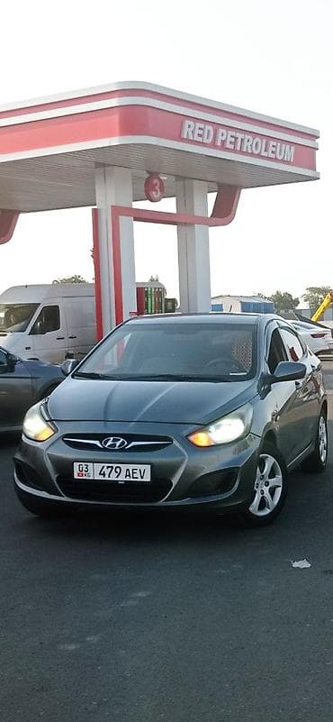 650: Hyundai Solaris: 2012 г., 1.6 л, Автомат, Бензин, Седан — 4