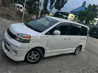форанер 2020: Toyota Noah: 2003 г., 2 л, Автомат, Бензин, Минивэн — 1