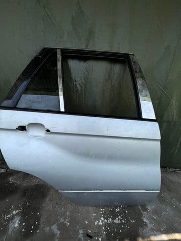 Двери и комплектующие: Задняя правая BMW, Б/у, Оригинал — 2