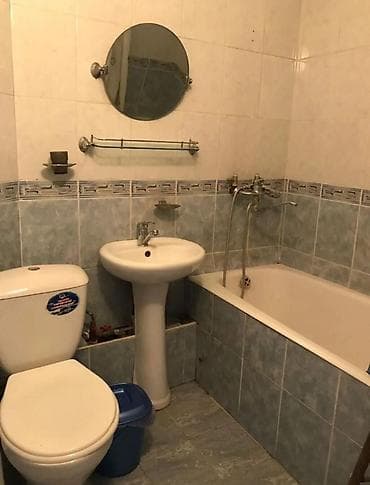 Недвижимость: 2 комнаты, 43 м², 104 серия, Дордой Плаза ТРЦ 104 серия, 5 этаж, Требуется ремонт — 2