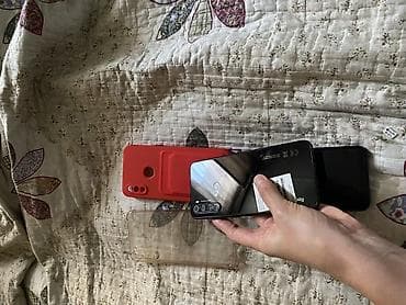mini notebook: Redmi, Redmi 8, Б/у, 64 ГБ, цвет - Синий, 2 SIM — 1