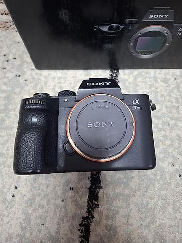 сони: Полнокадровая беззеркальная камера Sony Alpha a7 III (ILCE‑7M3) — — 2