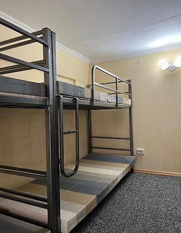 used bed: Продаю двухъярусную кровать .
20,000 сом (в подарок матрасы) — 1