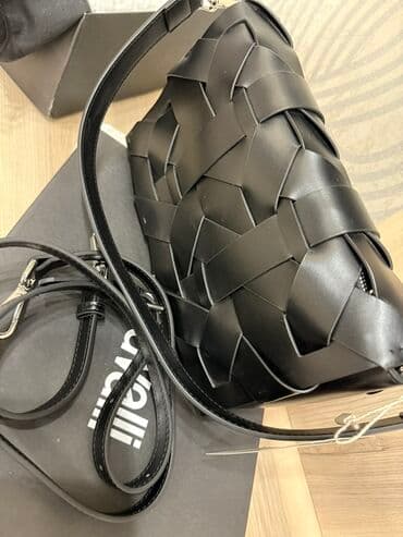 реставрация кожаных изделий: Стильная кожаная сумка Италия, имеется длинный ремешок. Стиль — 4