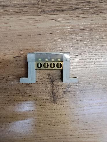 Шина нулевая CNC 4P - Назначение: распределение рабочего нулевого