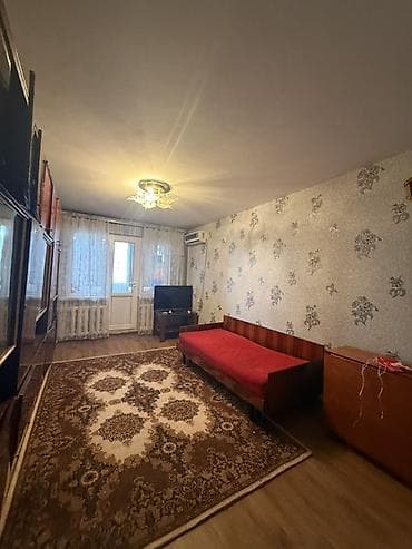 4 bedroom: 3 комнаты, 58 м², 104 серия, 4 этаж, Старый ремонт — 1