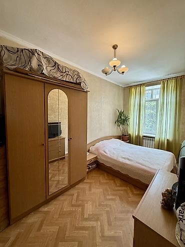 кыргызстан снять квартиру: 3 комнаты, 60 м², Сталинка, 2 этаж, Старый ремонт — 5