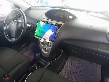 Продажа авто: Toyota Belta: 2009 г., Автомат, Седан — 4