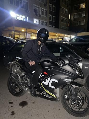Мототехника: Спортбайк Kawasaki, 400 куб. см, Бензин, Чоңдор үчүн, Жаңы, Бөлүп төлөө менен — 2