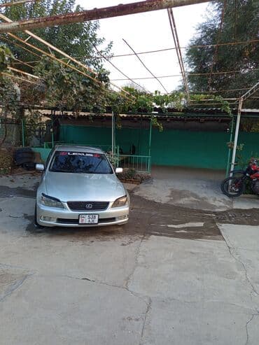 Lexus: Lexus IS: 2002 г., 2 л, Механика, Бензин, Седан — 2