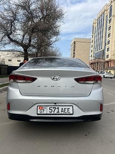 Транспорт: Hyundai Sonata: 2021 г., 2 л, Автомат, Газ, Седан — 6