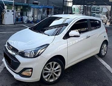 Chevrolet Spark: 2018 г., 1 л, Вариатор, Бензин, Хэтчбэк