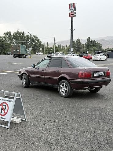 Audi 80: 1994 г., Седан — 2