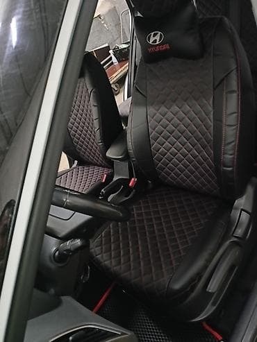 тарпеда тико: Hyundai Creta (белый кузов, черная крыша) с фирменной оклейкой Яндекс — 3