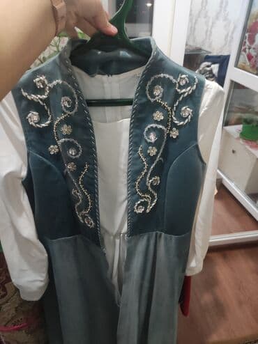 прокат карнавальных костюмов в бишкеке бишкек: Вечернее платье, Длинная модель, С рукавами, Камни, 2XL — 4