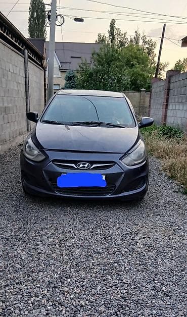 audi rs3: Hyundai Solaris: 2013 г., 1.6 л, Автомат, Седан — 5