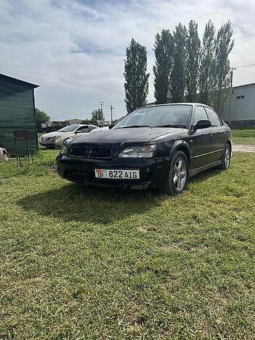 Subaru Legacy: 2002 г.