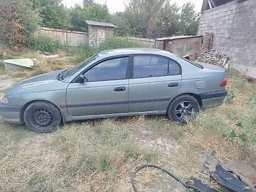 krone sd: Toyota Avensis: 2002 г., 1.8 л, Механика, Бензин, Седан — 8