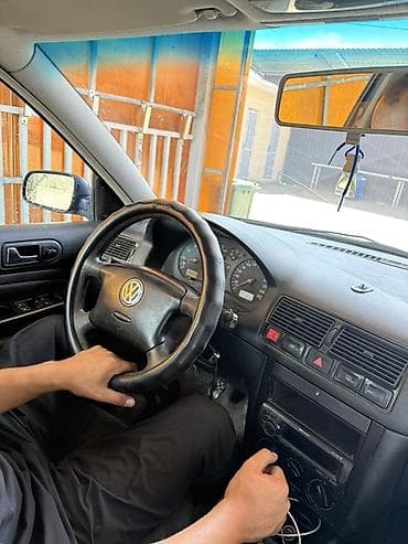 Volkswagen Golf Variant: 2000 г., 1.6 л, Механика, Бензин, Универсал — 5