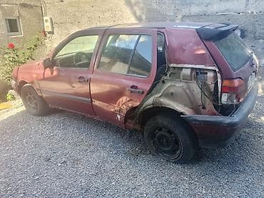 битые машины продажу: Volkswagen Golf: 1992 г., 1.8 л, Механика, Бензин — 3