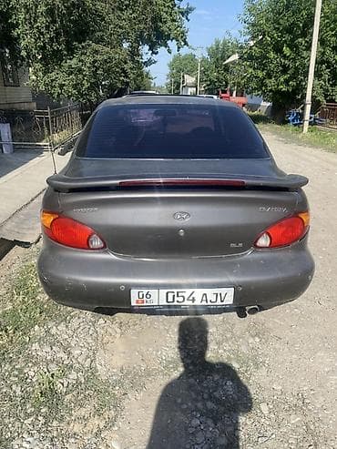 byd e7: Hyundai Elantra: 2000 г., Седан — 1