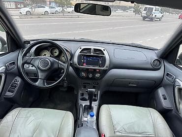 e 55 amg: Toyota RAV4: 2002 г., 2 л, Автомат, Бензин, Кроссовер — 10