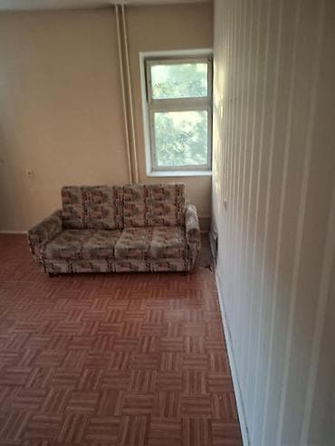 Коммерческая недвижимость: 1 комната, 35 м², Индивидуалка, 3 этаж, Старый ремонт — 4