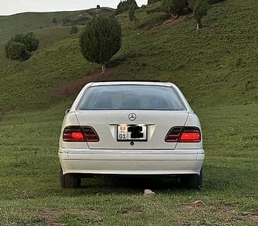 Mercedes-Benz E-Class: 2001 г., 3.2 л, Автомат, Бензин, Седан — 4